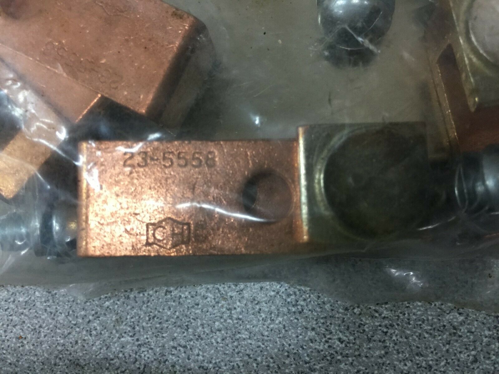 NEW NO BOX EATON CUTLER BUS BAR ASSEMBLY CONTACT KIT 23-5558 / 23-5564