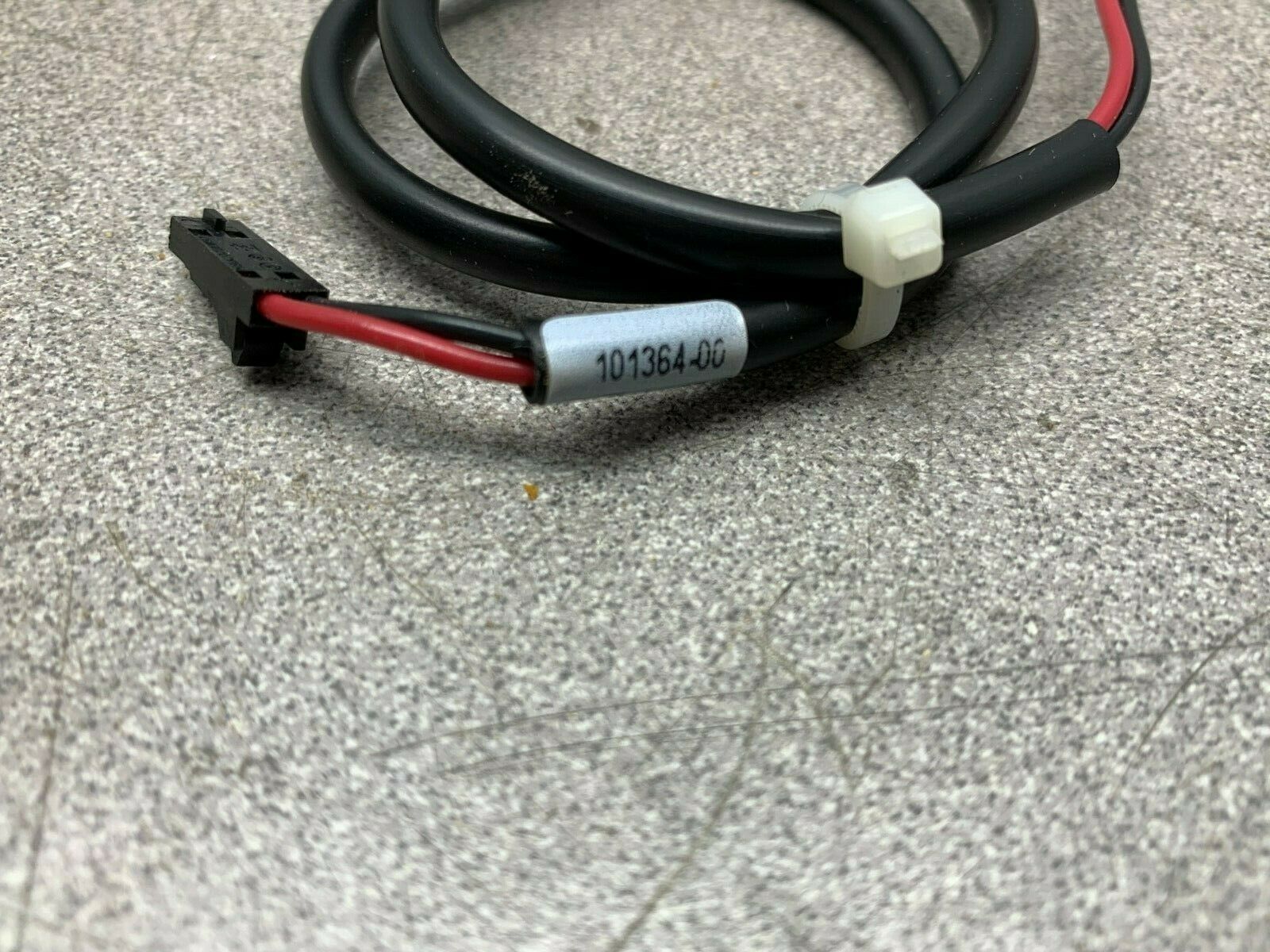 NEW NO BOX THERMO SCIENTIFIC CABLE 101364-00 REV. B