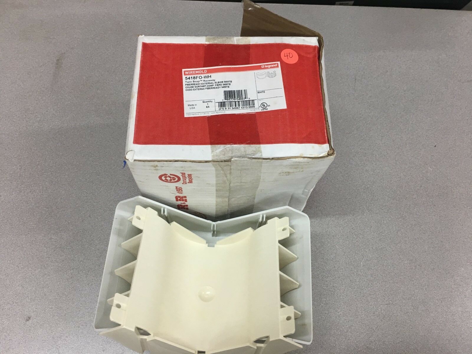 NEW IN BOX WIREMOLD TWIN SNAP RACEWAY 5418FO-WH