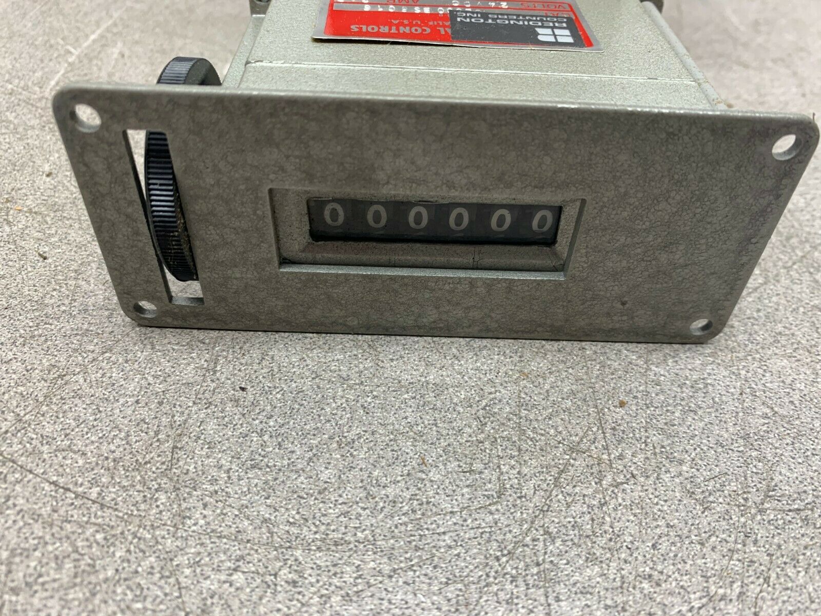NEW IN BOX REDINGTON COUNTER 24V. CE600BS6016