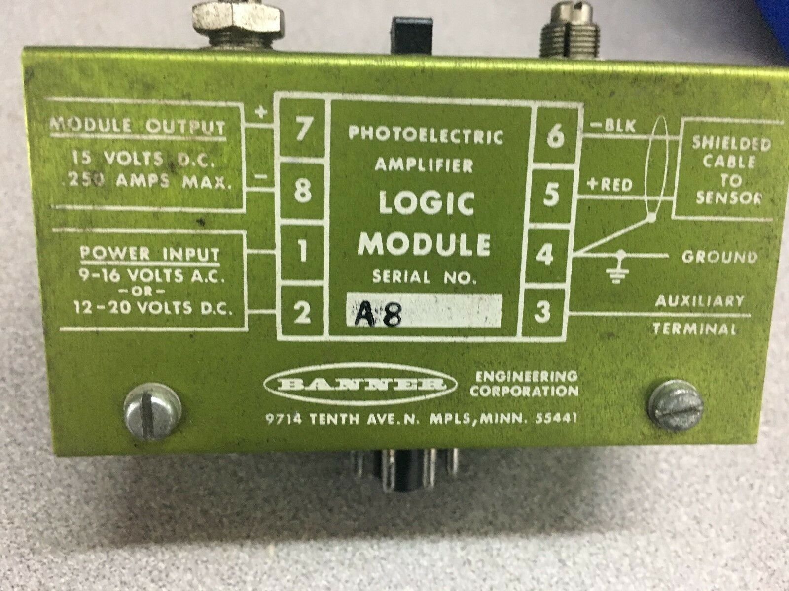 NEW NO BOX BANNER B4-2-1500BM3