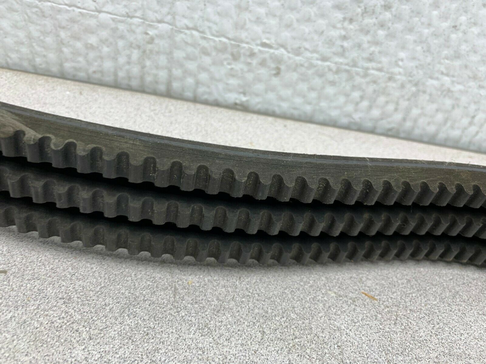 NEW NO BOX HARDINGE BANDED V-BELT CL0003346