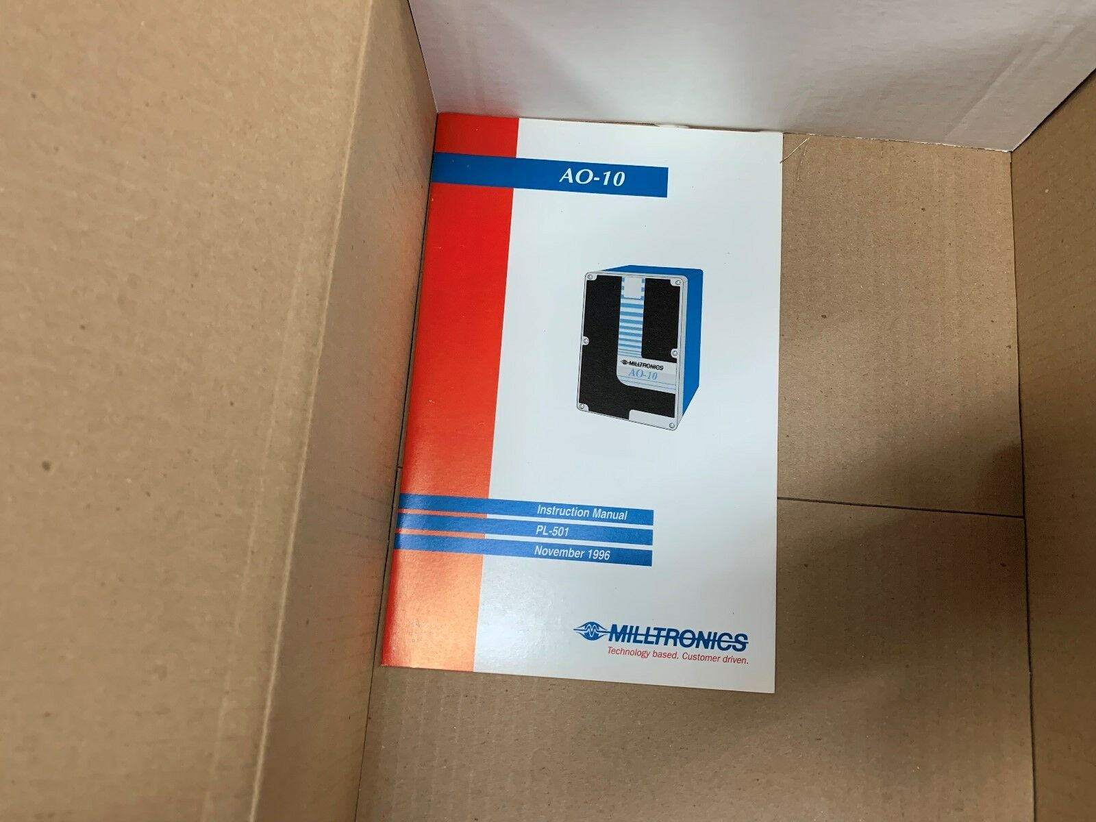 NEW IN BOX MILLTRONICS 83040311 CONTROL A010 , AC,N4,POLY,ENG,CSA/CE9/FM