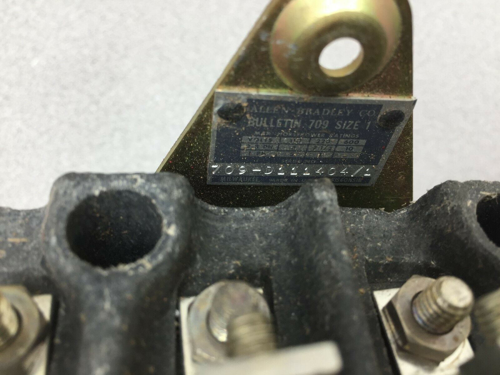NEW NO BOX ALLED BRADLEY SIZE 1 3POLE 120VAC COIL STARTER 709-D111404/1