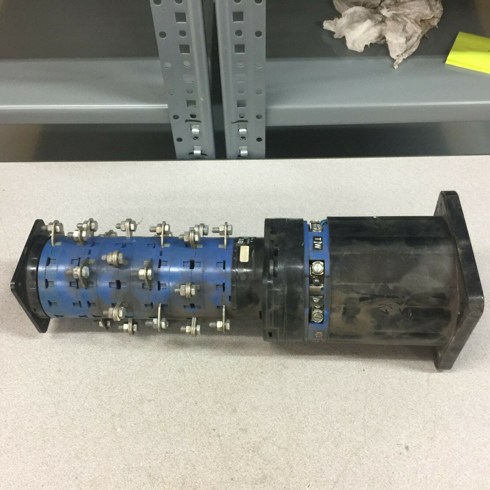 NEW NO BOX KRAUS & NAIMER X63 600VAC 63AMP ROTARY SWITCH X63 2DA085