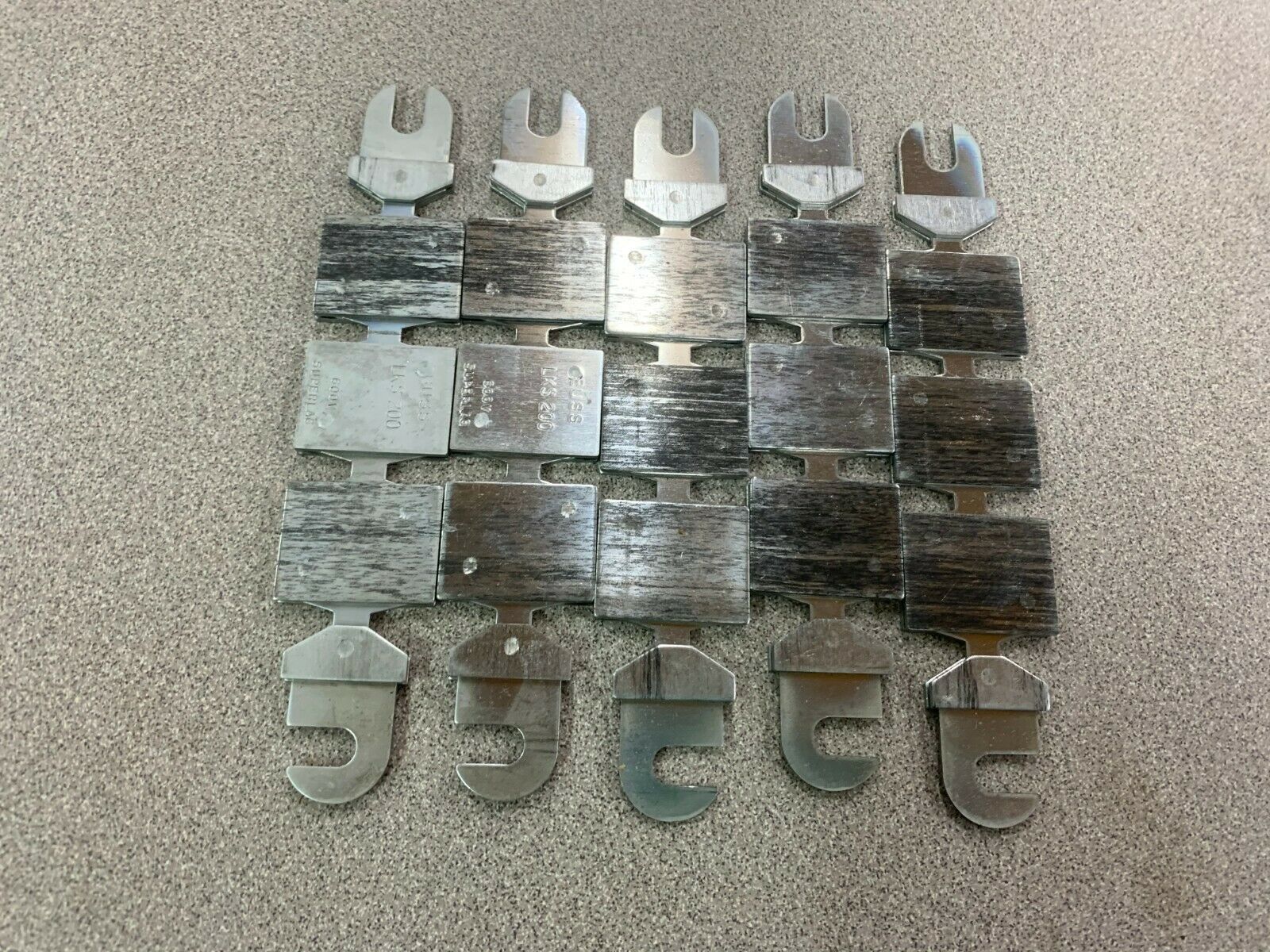 NEW IN BOX HUBBELL PBP PUSHBUTTON INSERT PG2