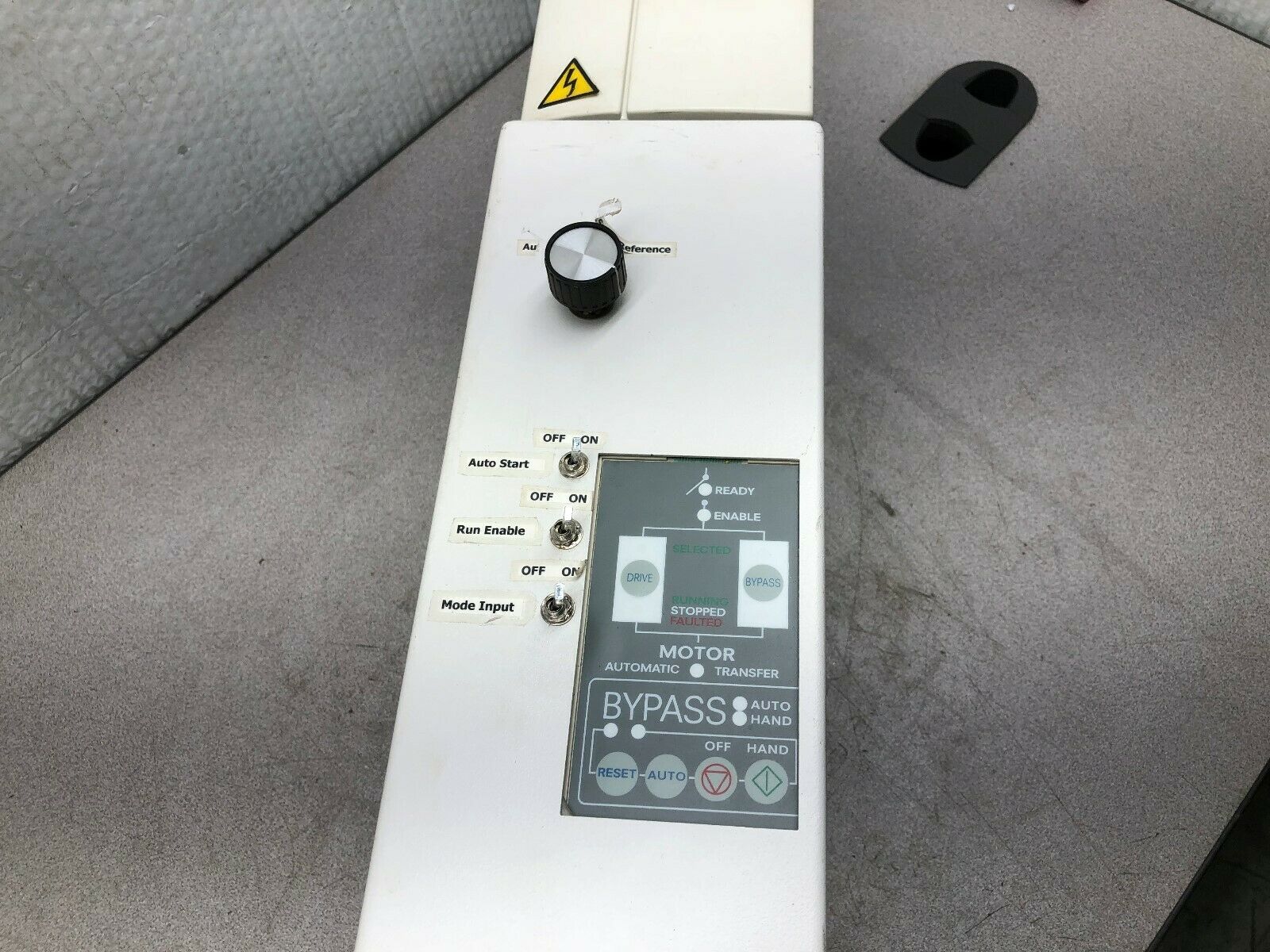 USED ABB 2.2 KW 3HP 480 VAC 3 PH DRIVE WITH ELETRONIC BYPASS ACH401600432