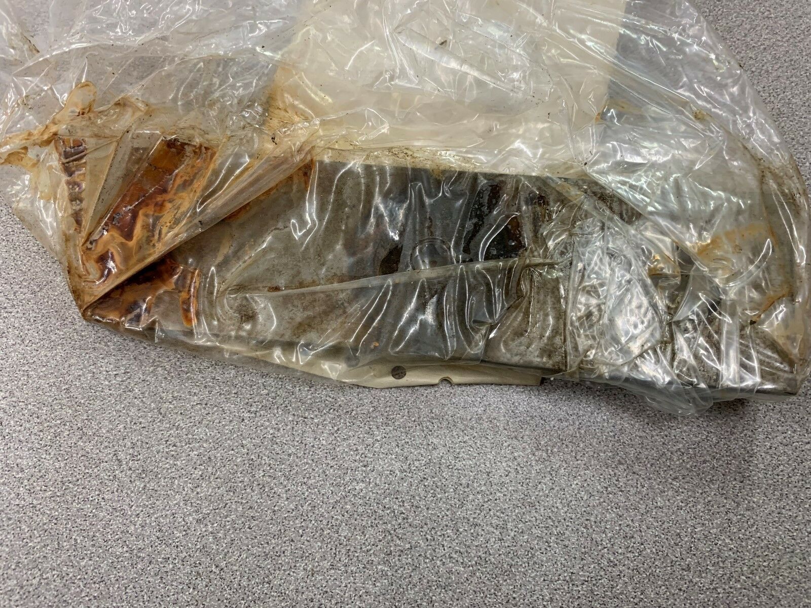 NEW NO BOX CATERPILLAR BAR (SURFACE RUST) 8V-2183