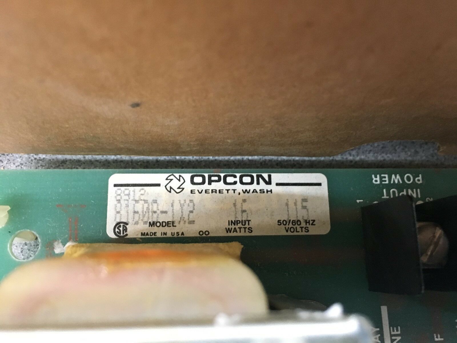 NEW NO BOX CUTLER-HAMMER 60 SERIES PHOTOELECTRIC CONTROLLER 8160B-1X2