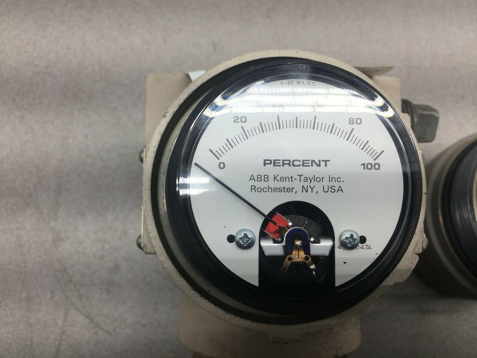 NEW NO BOX ABB KENT TAYLOR 1000 PSIG 0.8-5 IN H2O PRESSURE TRANSMITTER 42S1627J0