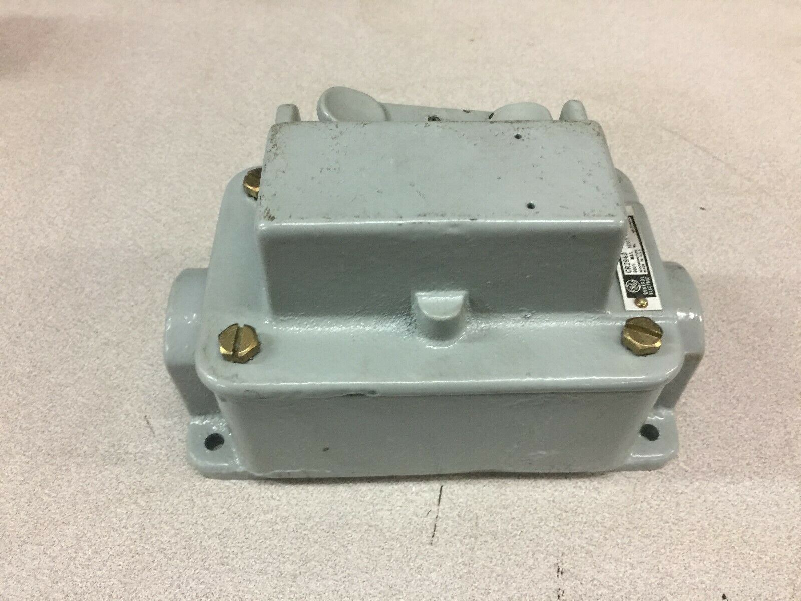 NEW NO BOX GE HEAVY DUTY HAZARDOUS LOCATION SWITCH CR2940 AJ201A