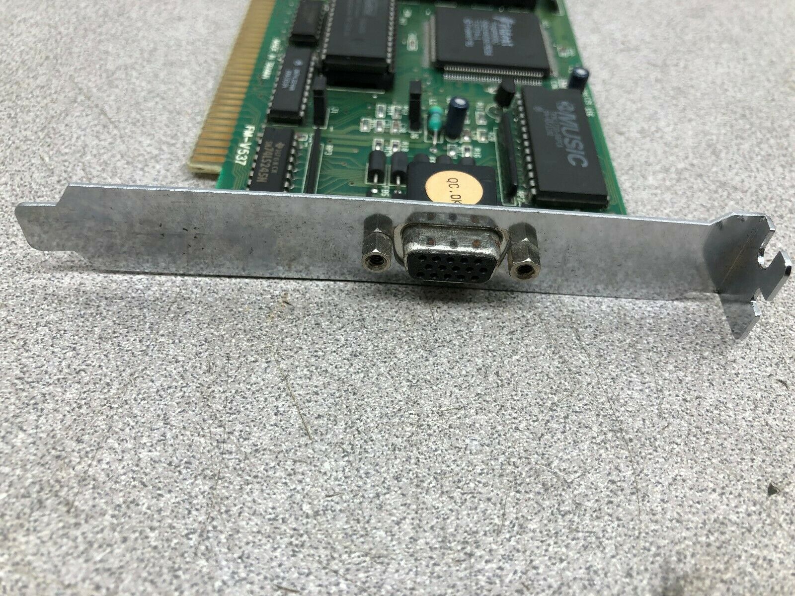 USED TRIDENT ISA VIDEO CARD ILUMFM-V537 / FM-V537