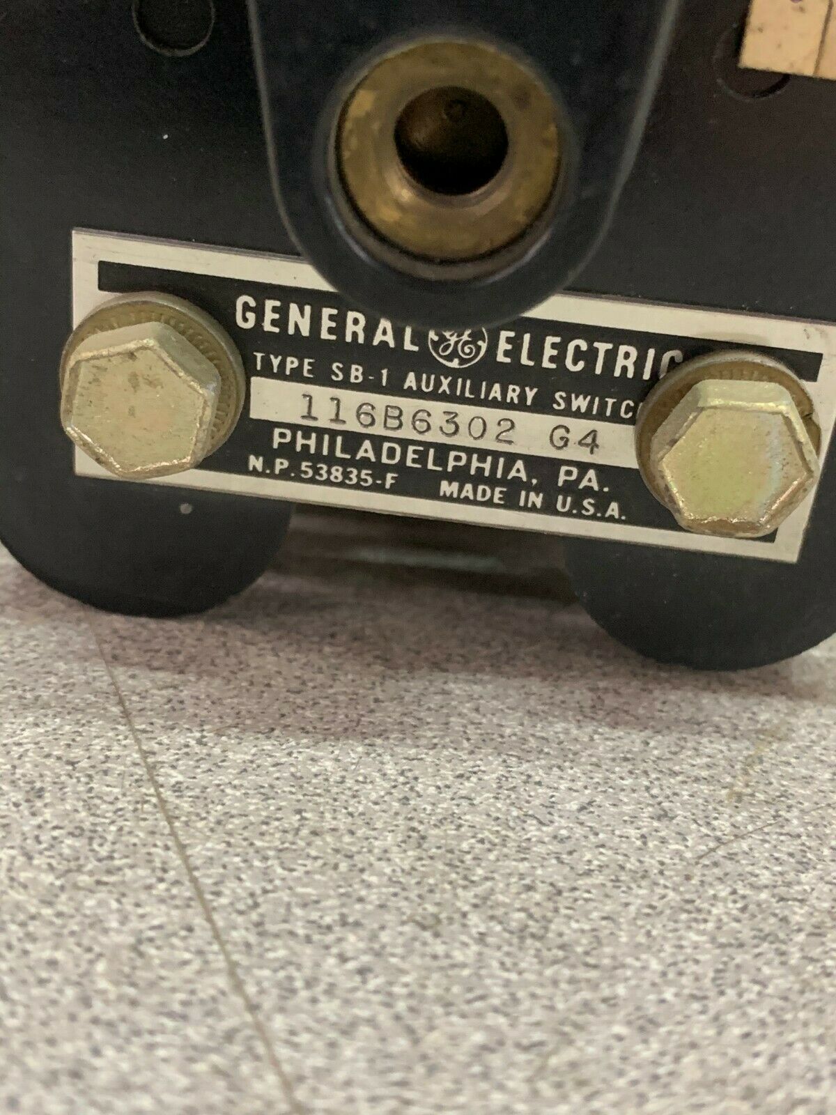 NEW NO BOX GENERAL ELECTRIC TYPE SB-1 AUXILIARY SWITCH 116B6302 G4