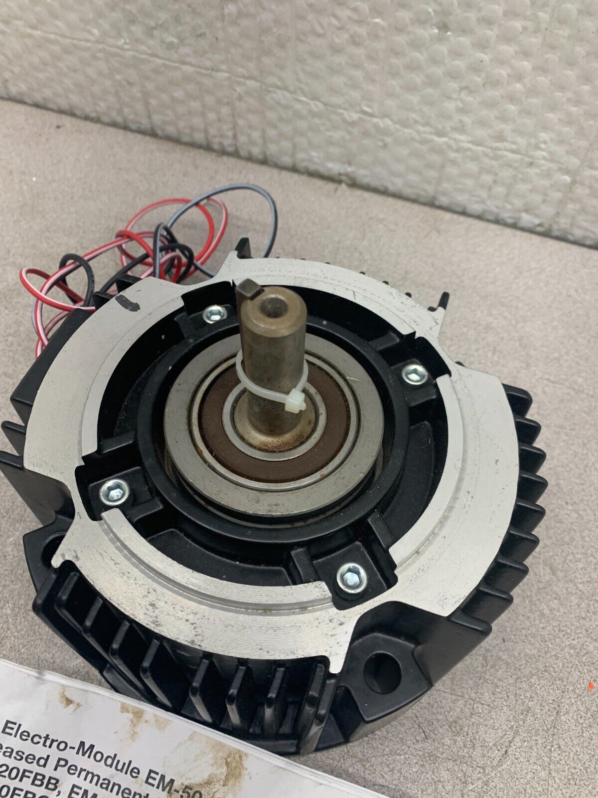 NEW NO BOX WARNER ELECTRIC EM-50-20 BRAKE 5370-169-225