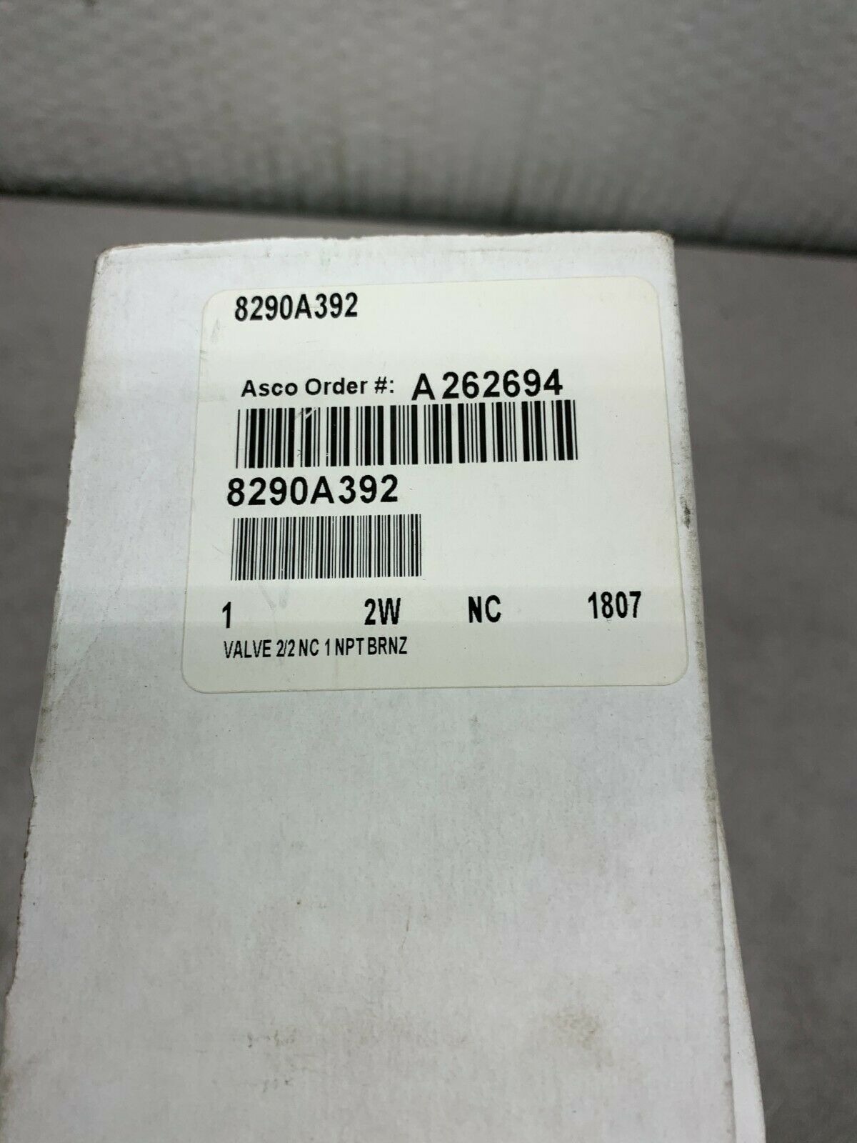 NEW IN BOX ASCO 1" SOLENOID VALVE 8290A392