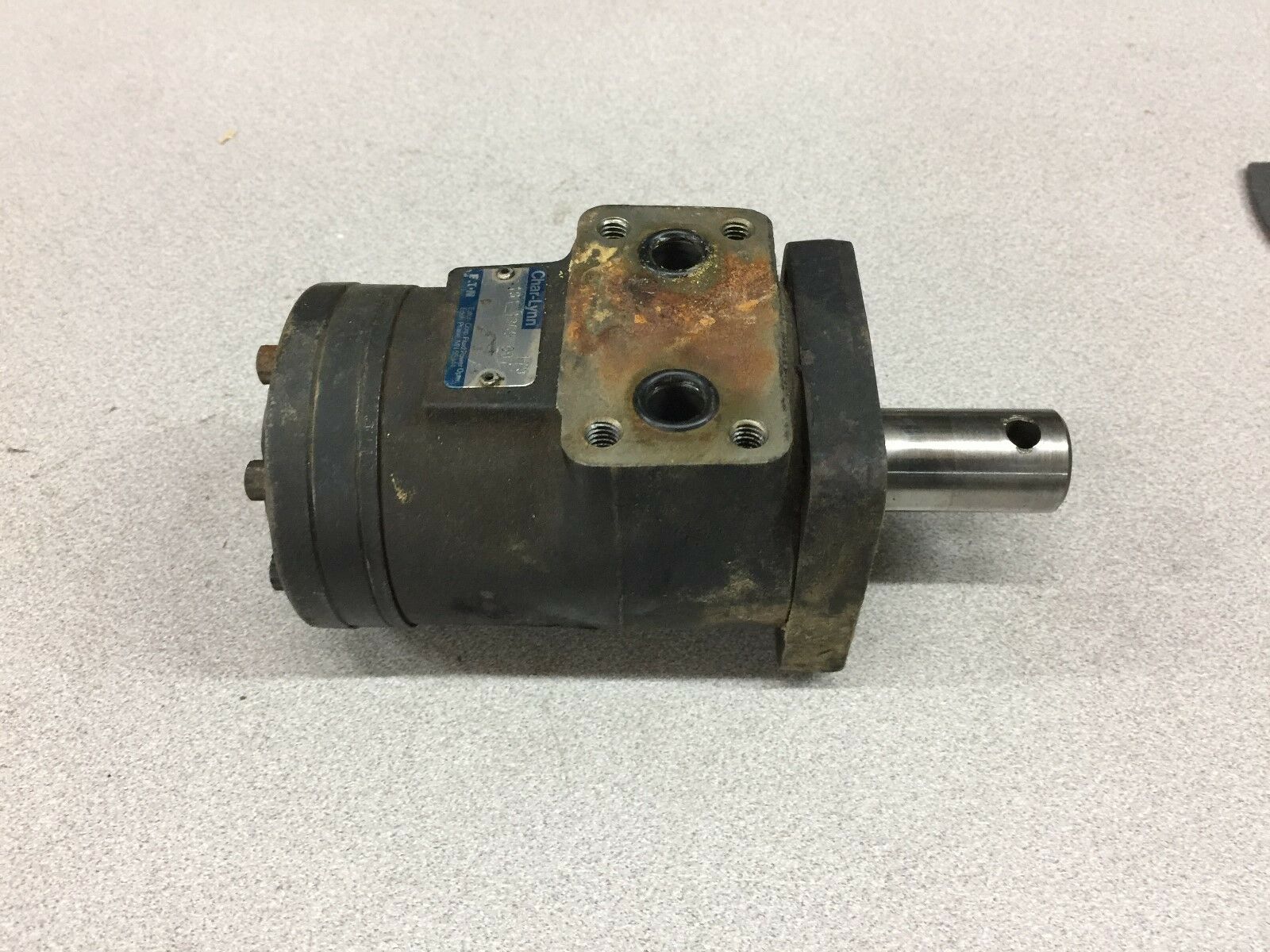NEW NO BOX CHAR-LYNN HYDRAULIC PUMP 101 1369 007