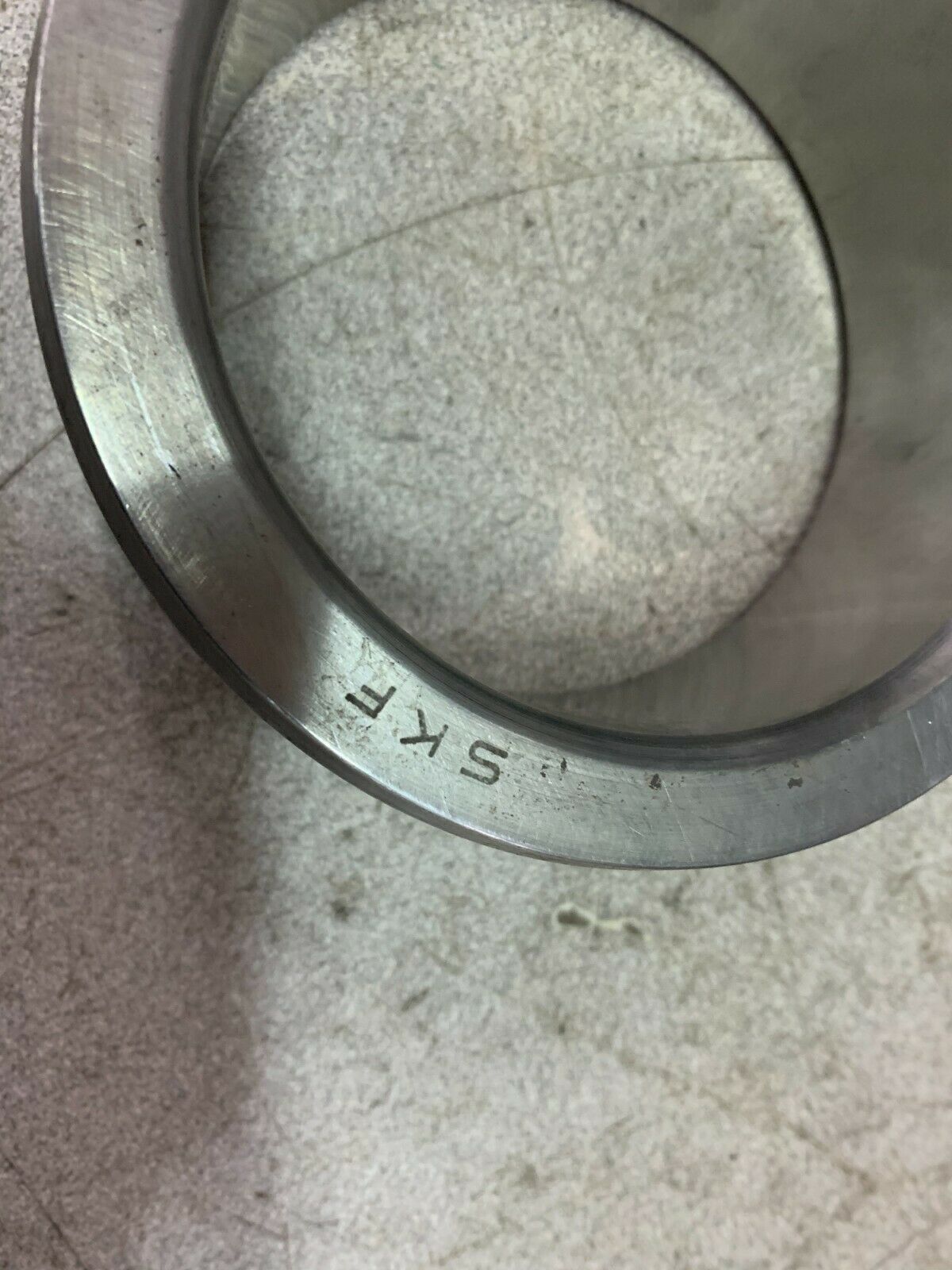 NEW NO BOX SKF BEARING RACE NU320