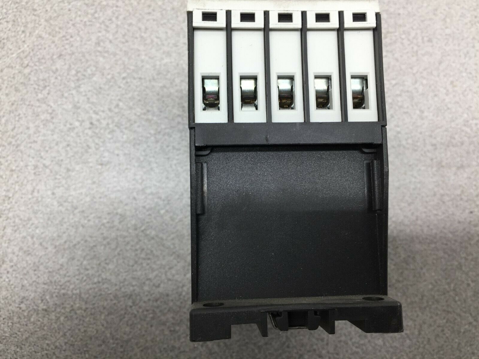 USED EATON CONTACTOR 110/120 V COIL DILM7-10 XTCE007B10