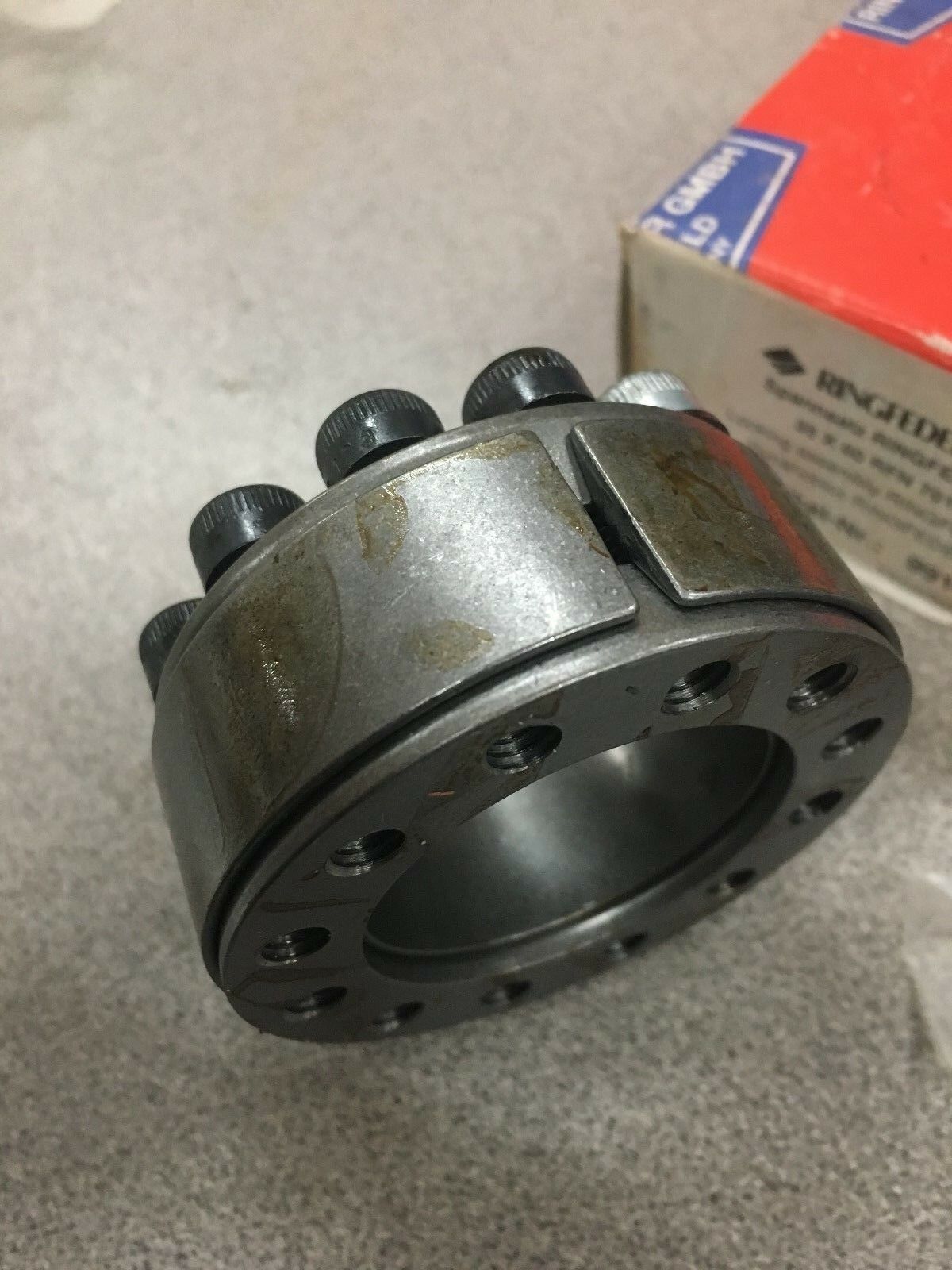 NEW IN BOX RINGFEDER 35 X 60 RFN 7012 KEYLESS SHAFT LOCKING ASSEMBLY 991007