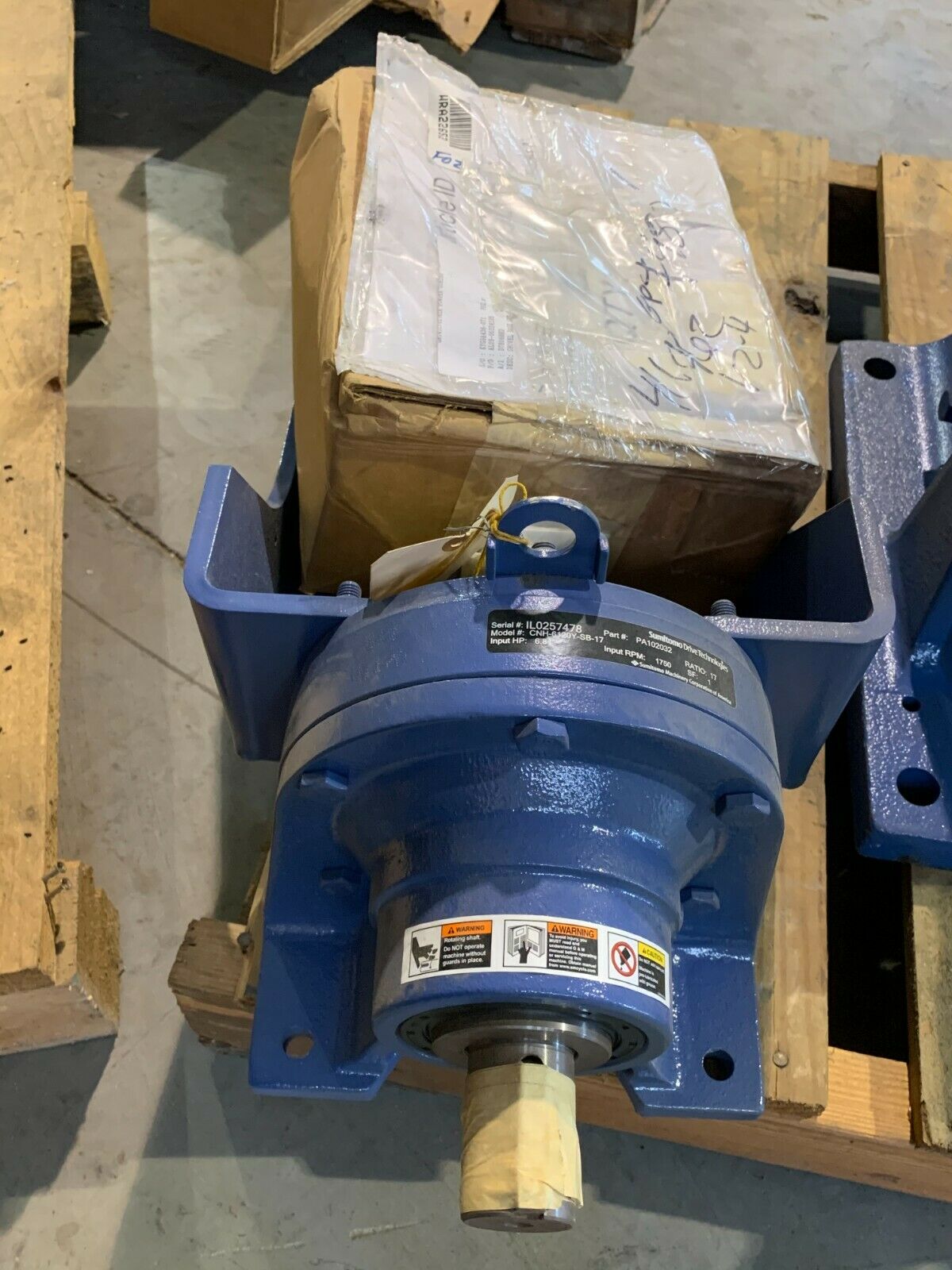 NEW SUMITOMO PA102032 GEAR REDUCER 17:1 RATIO SPEED BOX CNH-6120Y-SB-17