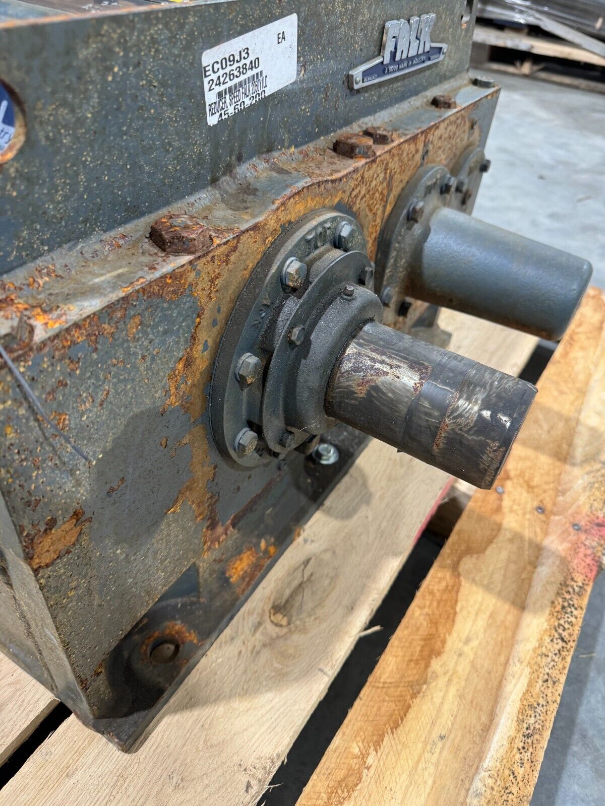 FALK ENCLOSED GEAR DRIVE SPEED REDUCER 4.190 RATIO 2050Y1-LD