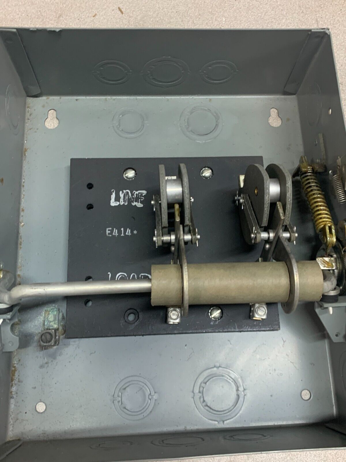 NEW NO BOX GENERAL ELECTRIC 2 POLE 60AMP 600V. DISCONNECT SWITCH TC36262