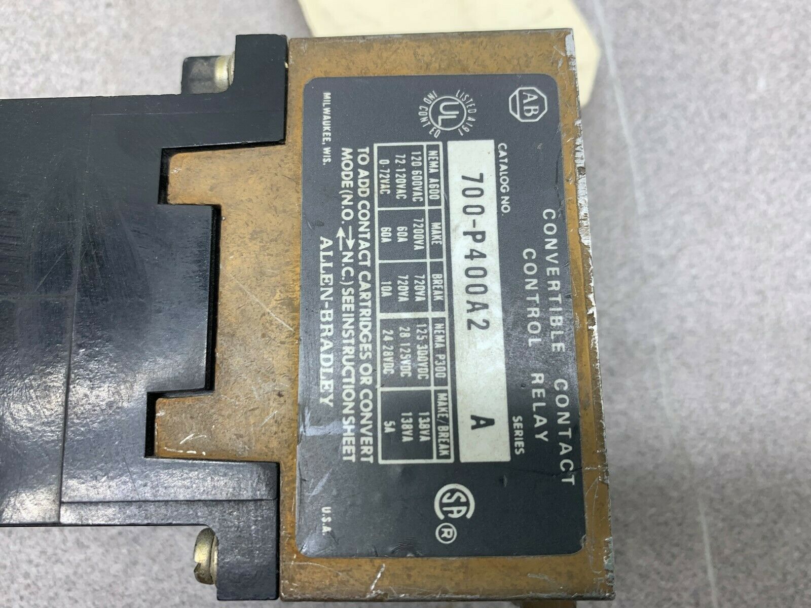 USED ALLEN BRADLEY 700-PLLA1 MECHANICAL LATCH UNIT 700-P400A2
