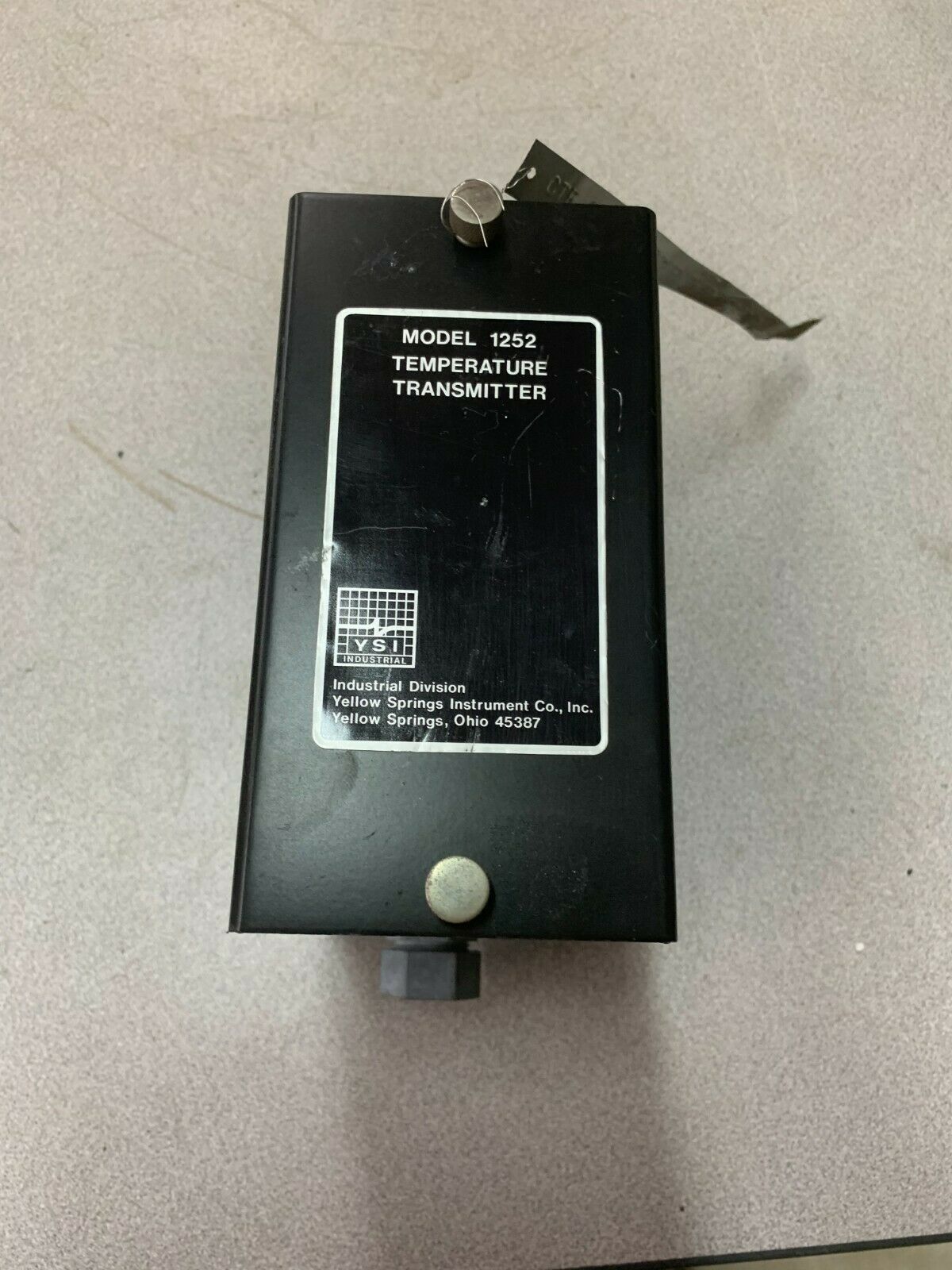 NEW NO BOX YSI INDUSTRIAL TEMPERATURE TRANSMITTER 1252