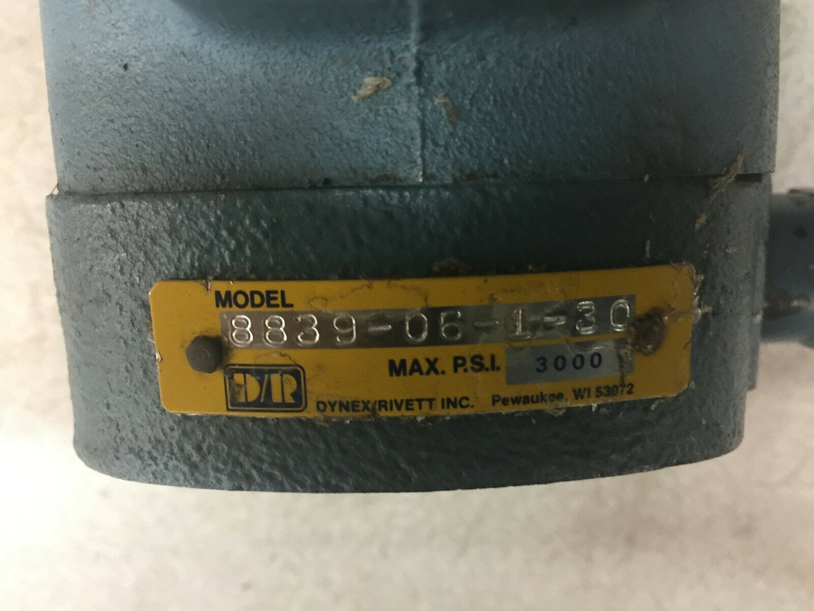 NEW NO BOX DYNEX RIVETT PRESSURE CONTROL VALVE 8839-06-1-30