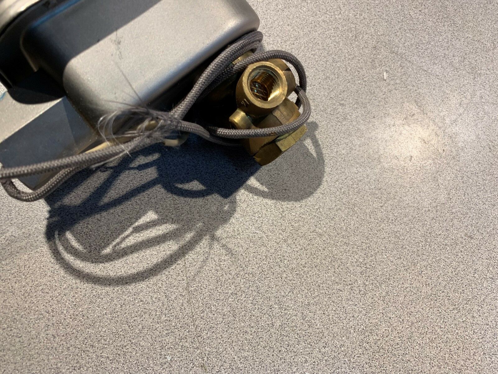 NEW NO BOX ASCO NUCLEAR SERIES SOLENOID VALVE 120V. 1/4" PIPE SIZE NP 8320A186V