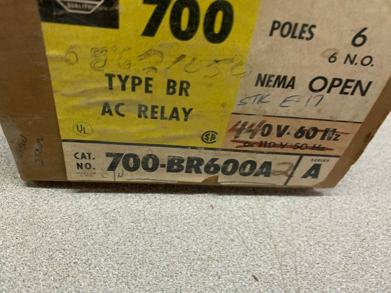 NEW NO BOX ALLEN-BRADLEY CONTROL RELAY 700-BR600A1 SERIES A