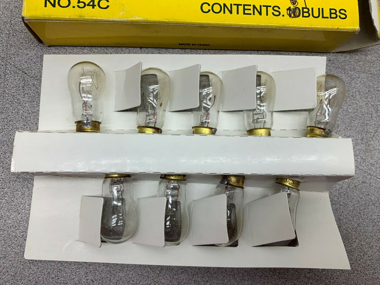 LOT OF 9 NEW IN BOX DAMAR BULB 10S6/10