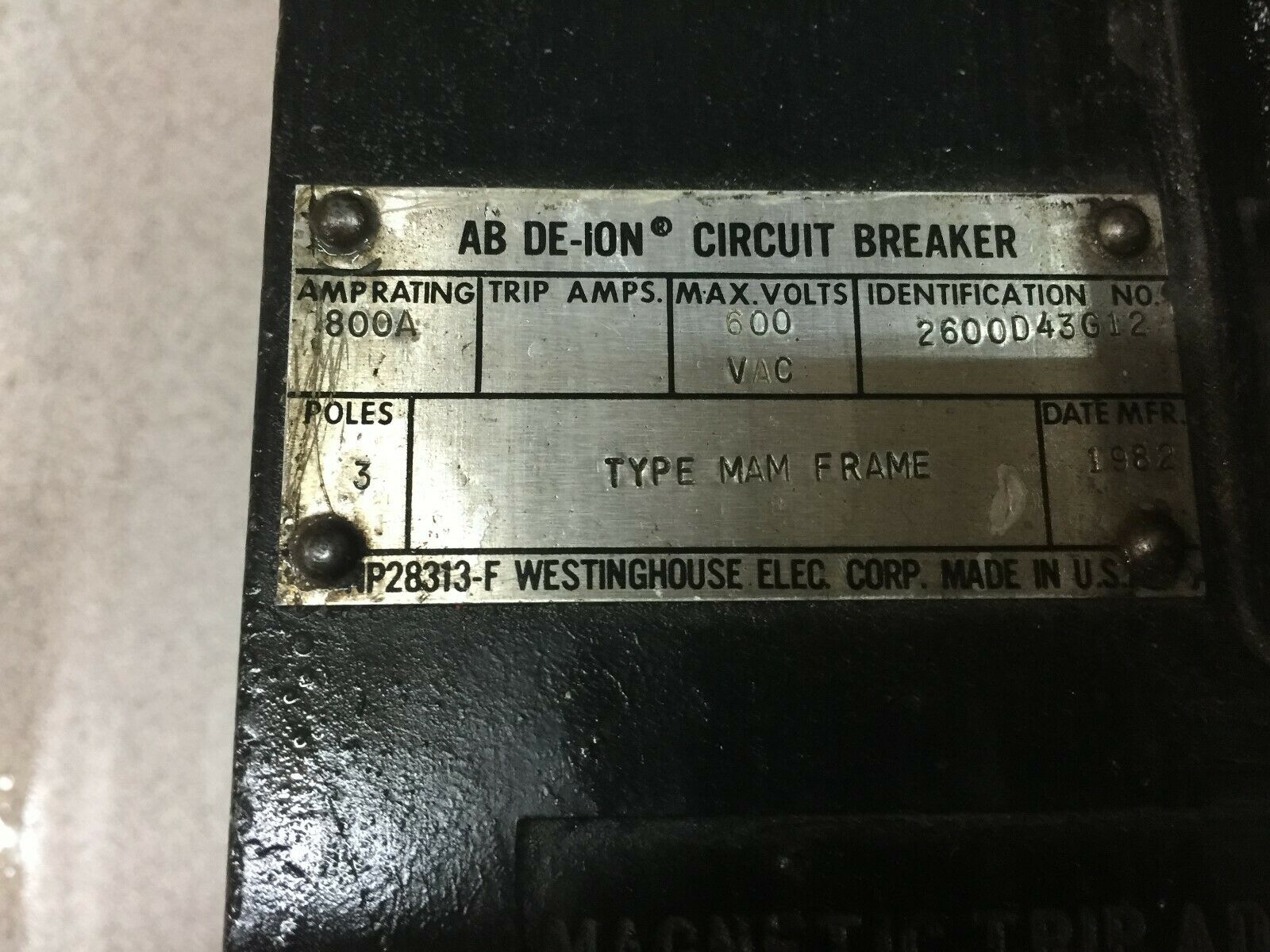 USED WESTINGHOUSE 800 AMP 3 POLE 600 VAC BREAKER MAM3800 / 2600D43G12