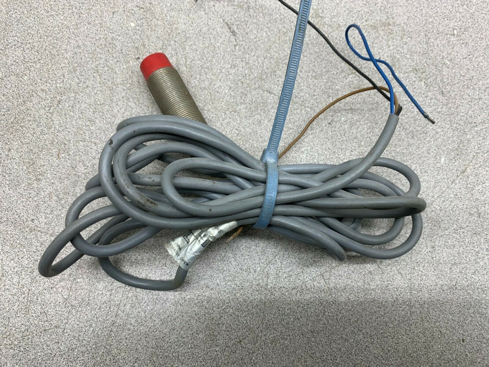 NEW NO BOX PHOTOSWITCH 51MCU18-X8HANX