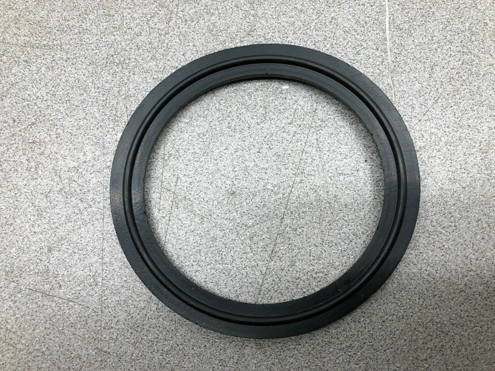NEW NO BOX KAESTNER (LOT OF 55) GASKET FLANGED CLAMP 40MPF-E-2