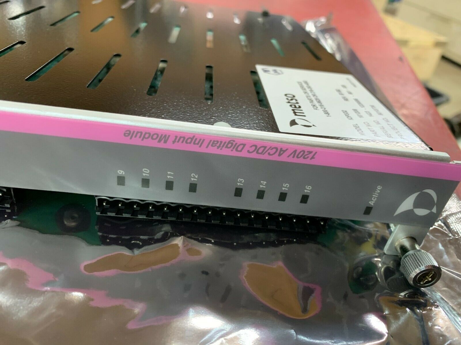 NEW NO BOX METSO PLC DIGITAL INPUT MODULE IOP332