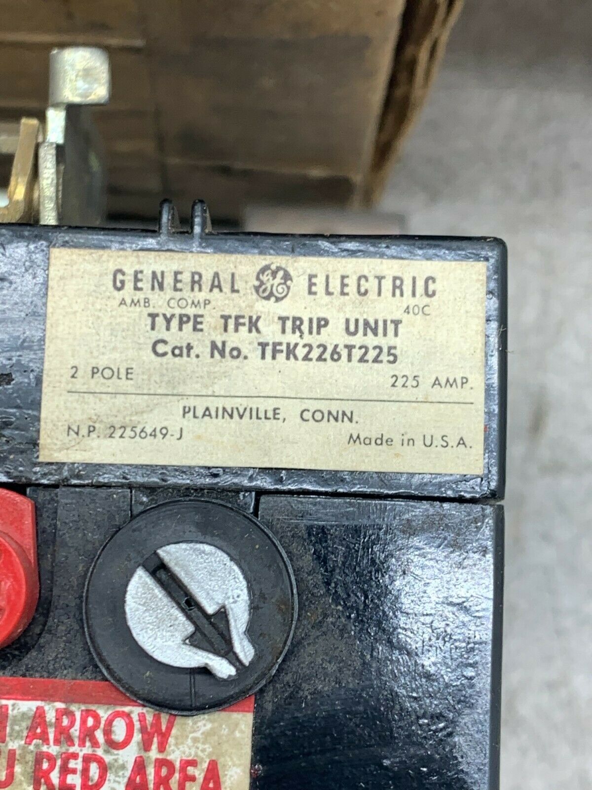 NEW IN BOX GENERAL ELECTRIC 2 POLE 225AMP CIRCUIT BREAKER TRIP UNIT TFK226T225