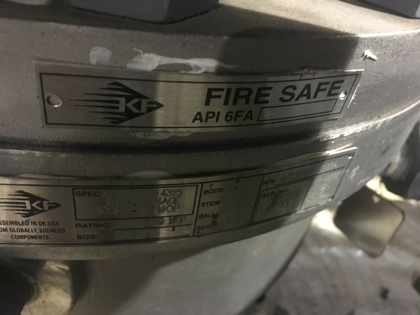 NEW KF FIRE SAFE CF8M 8X8 STAINLESS 8" VALVE AA10816-099XV WITH 7D-33-4186