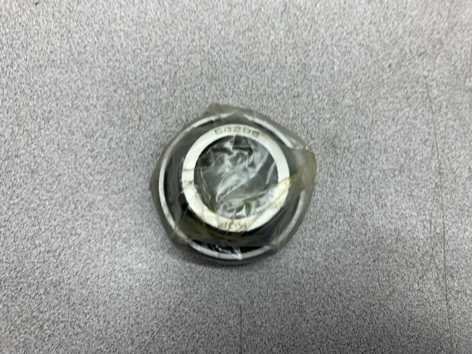 NEW NO BOX KDF BEARING S13205