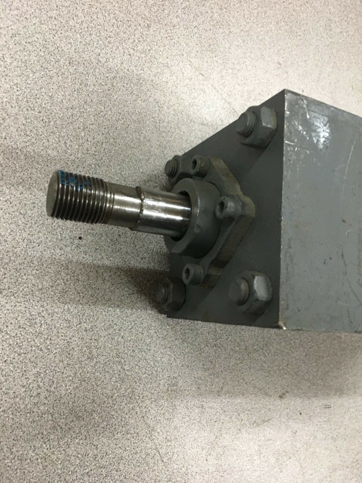 NEW NO BOX SCHRADER BELLOWS CYLINDER PA-2 SERIES PAC101301S 2.000