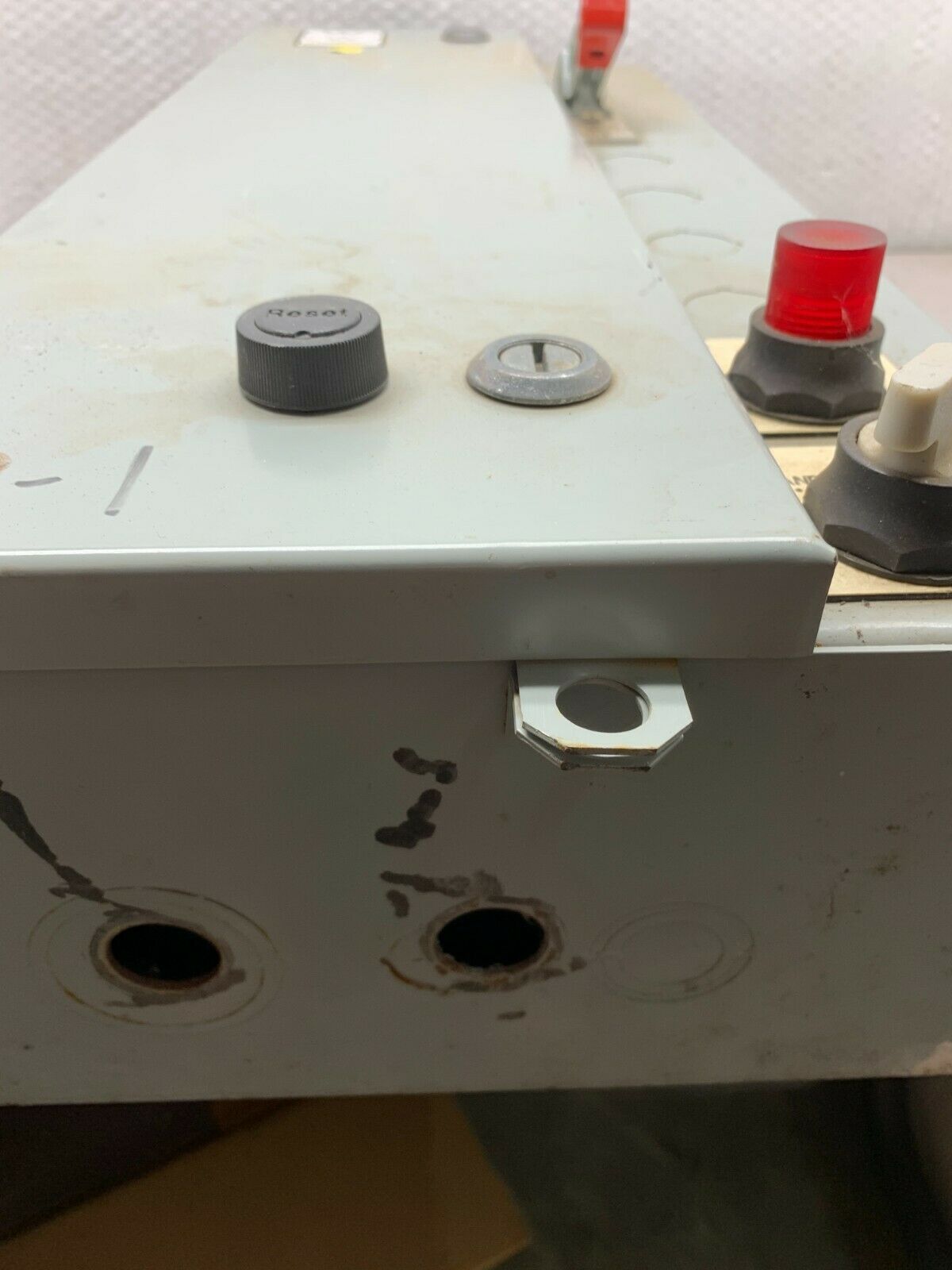 USED WESTINGHOUSE A200M1CAC 30AMP SIZE 1 COMBINATION STARTER BOX HMCP030H1C
