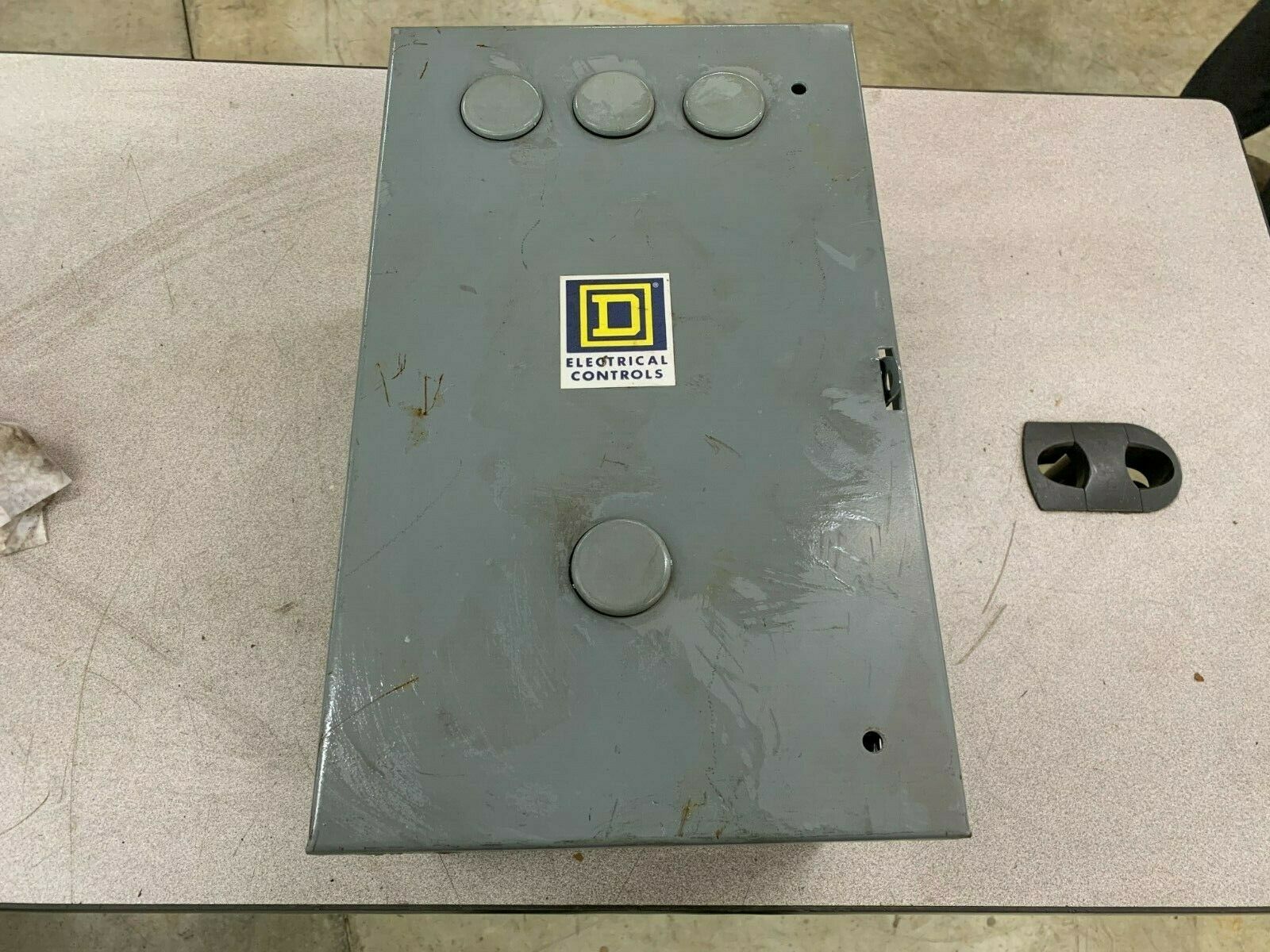 NEW NO BOX SQUARE D 8903 LH 20 LIGHTING CONTACTOR IN ENCLOSURE 8903 L0 20