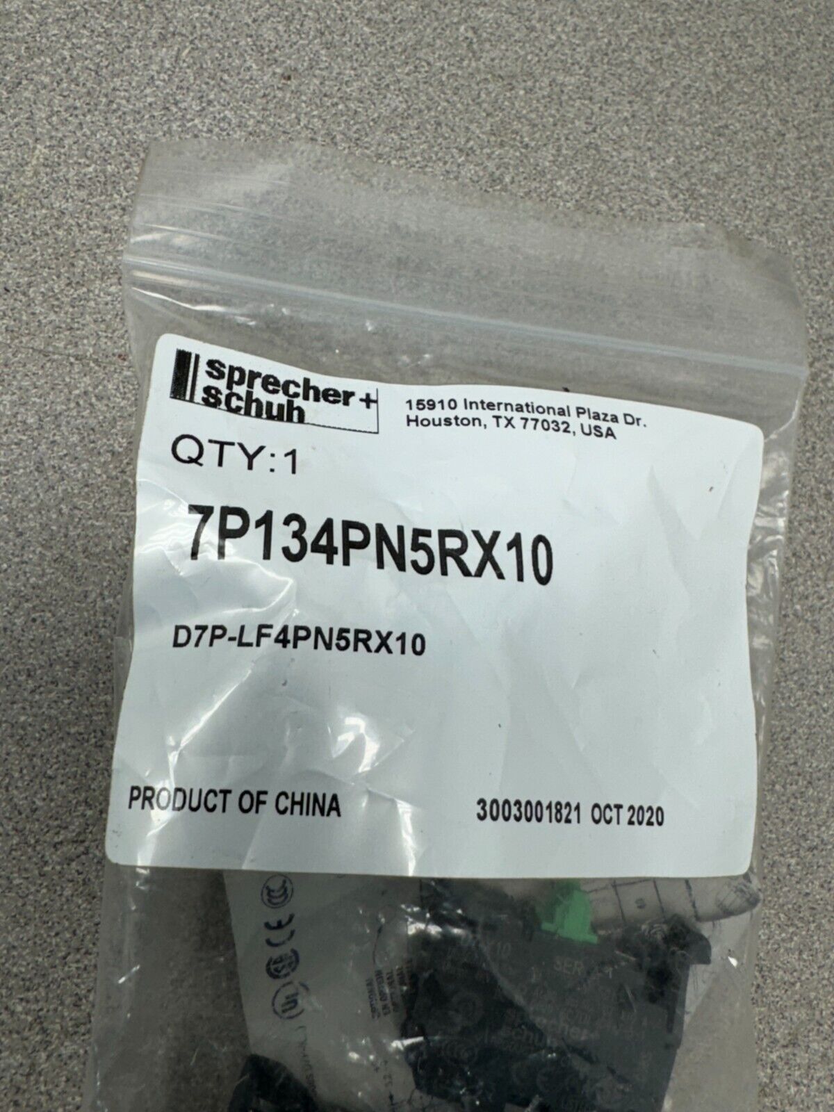 NEW IN PACKAGE SPRECHER SCHUH PUSH BUTTON SWITCH D7P-LF4PN5RX10
