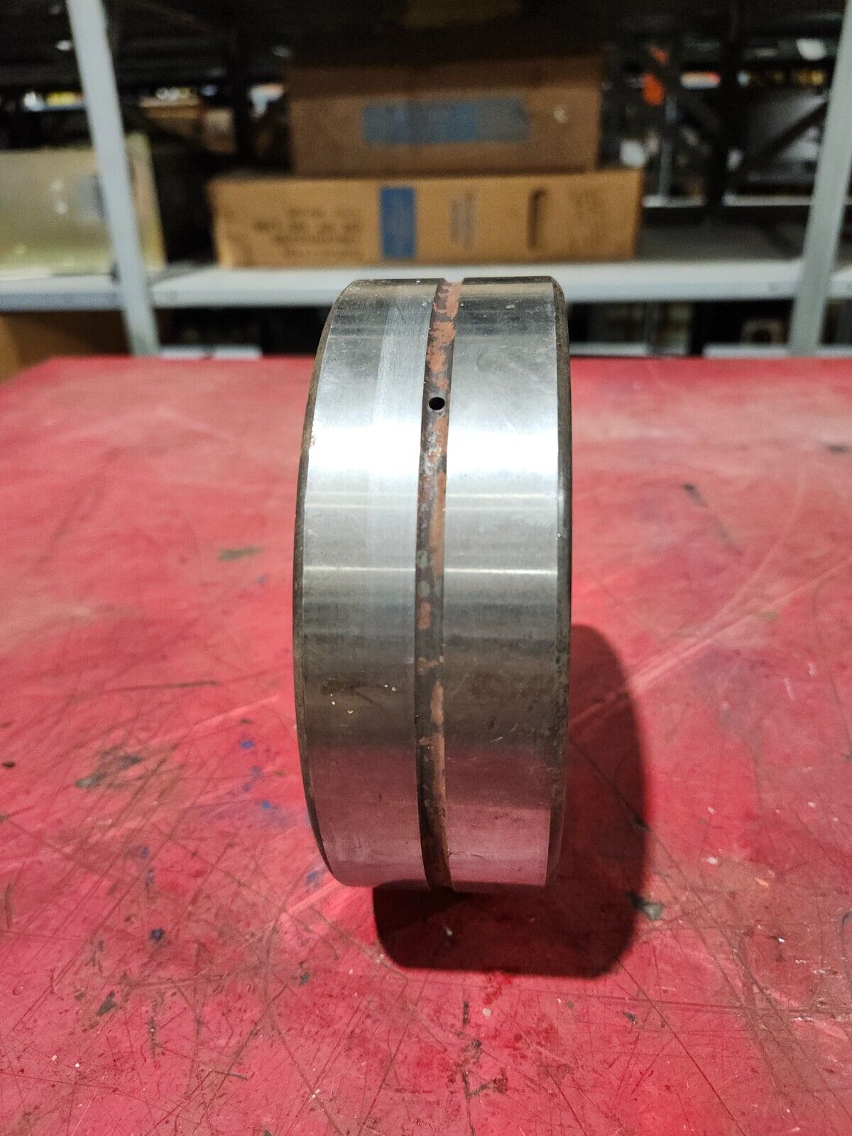 NEW NO BOX SKF SPHERICAL ROLLER BEARING 23218C-W33