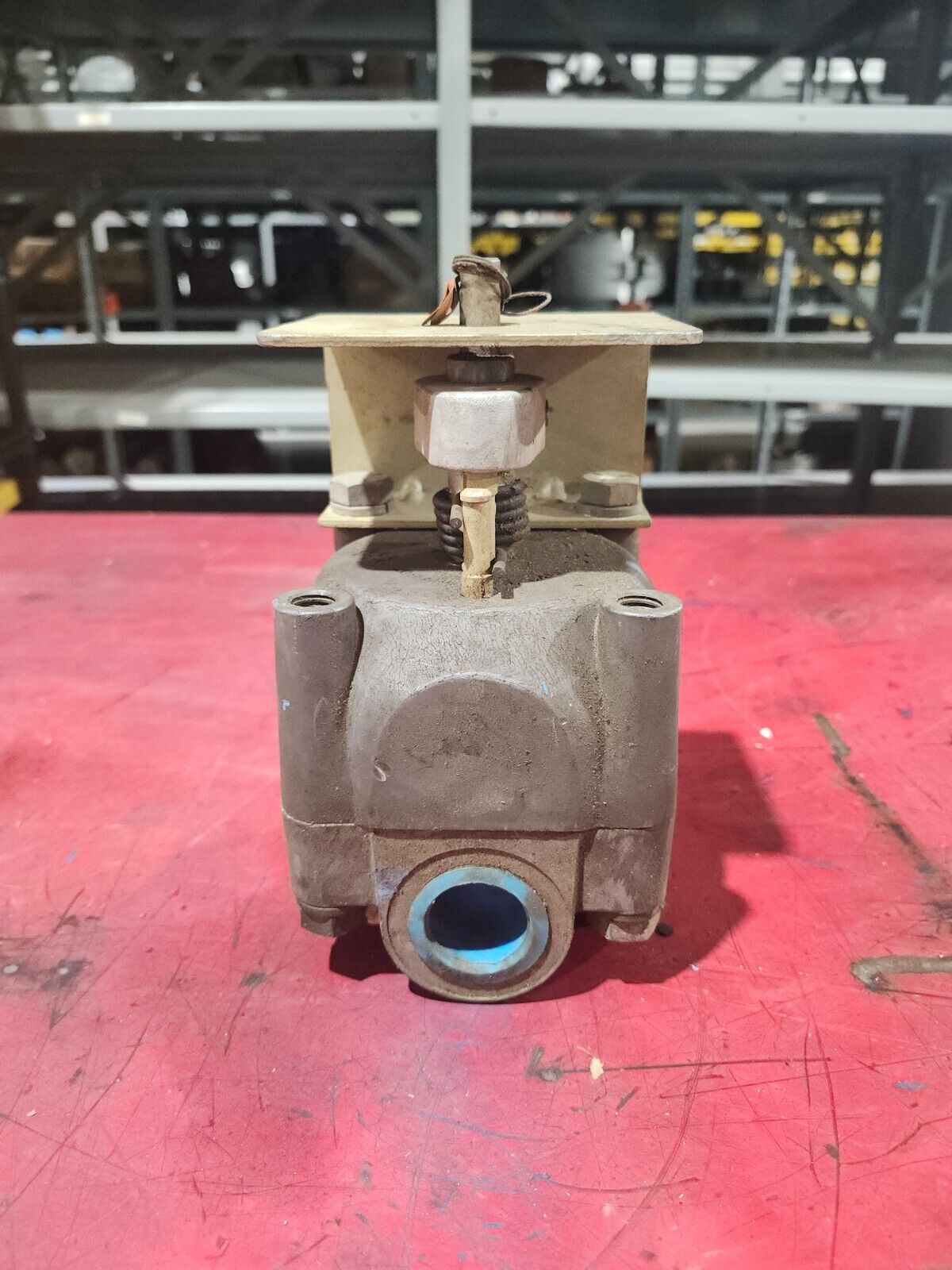 NEW NO BOX BARKSDALE CONTROL VALVE 9045ROAC3-MC-H