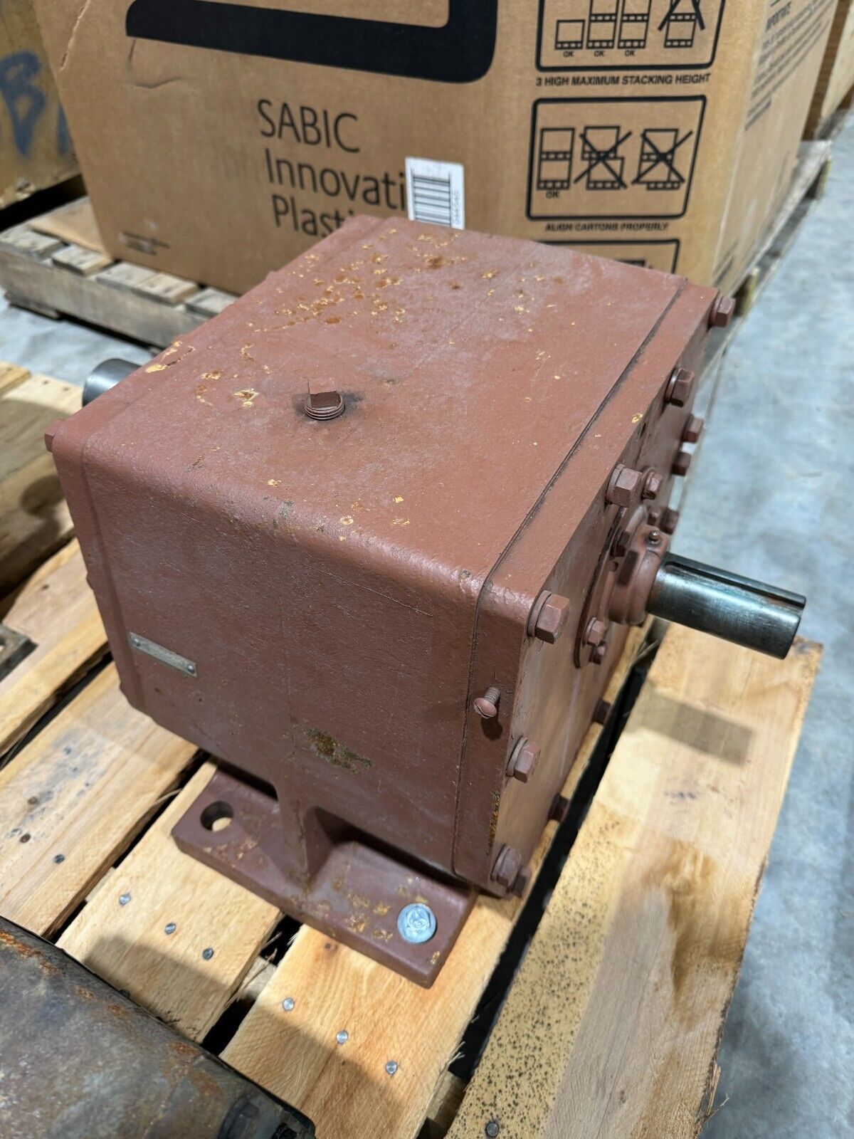 USED FALK ENCLOSED GEAR DRIVE SPEED REDUCER 13.48 RATIO 50FC2A