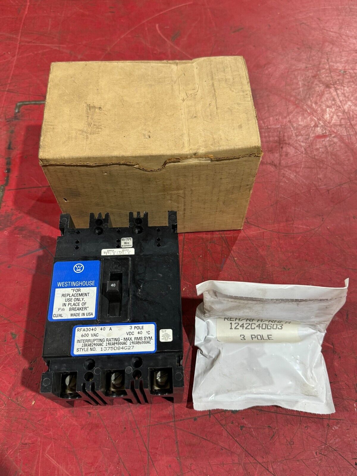 NEW IN BOX WESTINGHOUSE 3 POLE 600VAC. 40AMP CIRCUIT BREAKER RFA3040