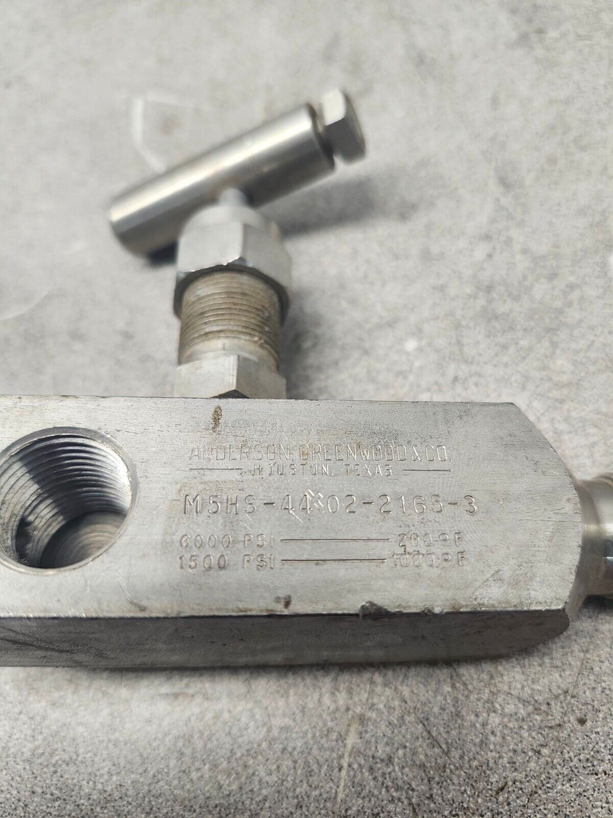 USED NO BOX ANDERSON GREENWOOD Multi-Port Gauge Valve M5HS-4402-2165-3