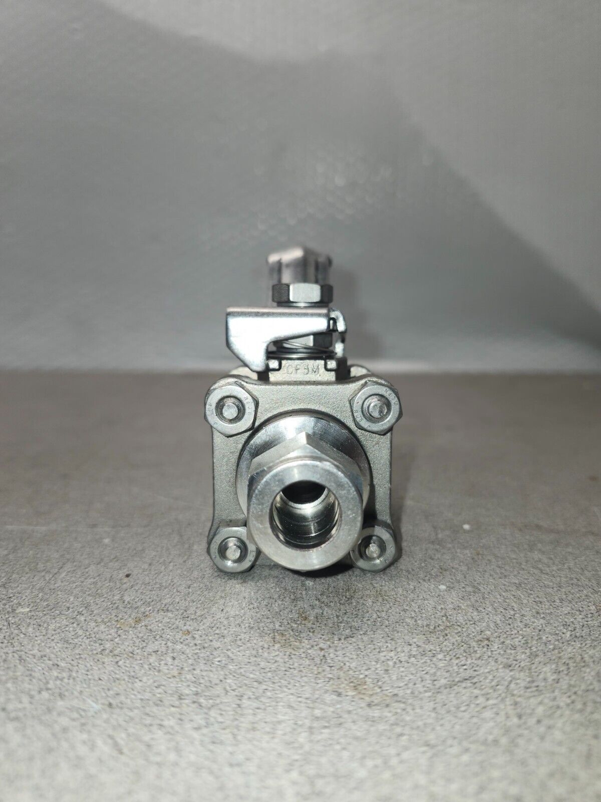 NEW SWAGELOK STAINLESS STEEL BALL VALVE SS-63TS8-SC11