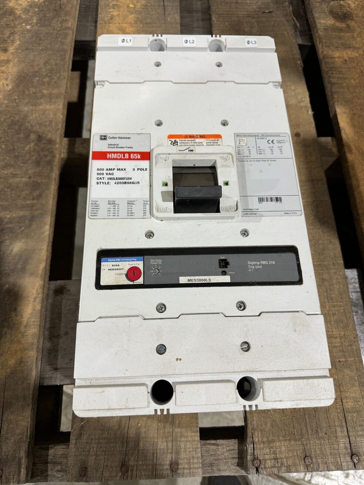 USED CUTLER-HAMMER 3 POLE 800AMP CIRCUIT BREAKER HMDLB3800T33W WITH MES3800LS